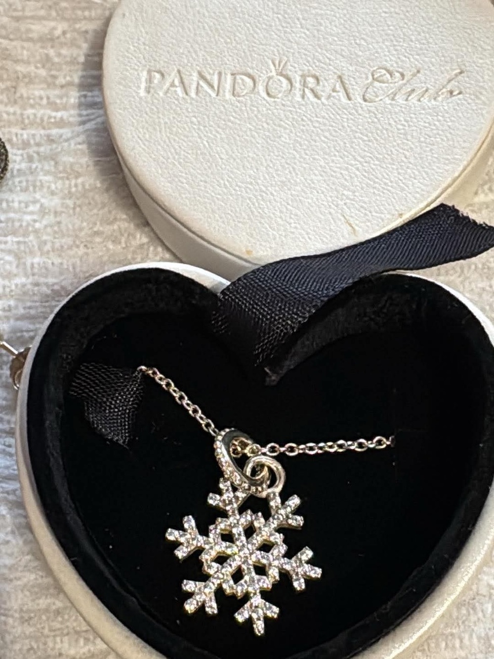 Pandora Silver Snowflake Pendant Necklace - Silver
